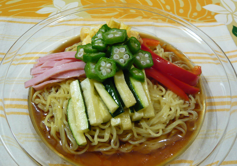夏野菜たっぷり冷やしラーメン