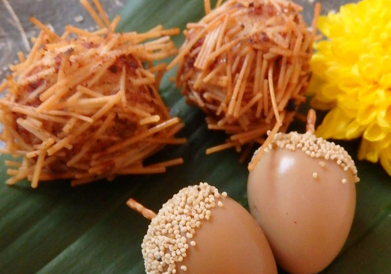 ☆どんぐりうずら　★栗のいが揚げ