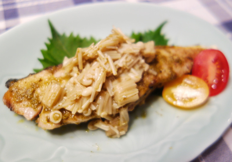 元気になる　ぶりのバジル焼き　えのきソース