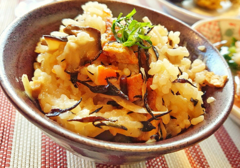 ひじきの炊き込みご飯