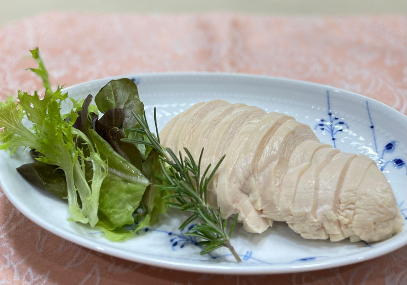 ハーブ風味の鶏ハム