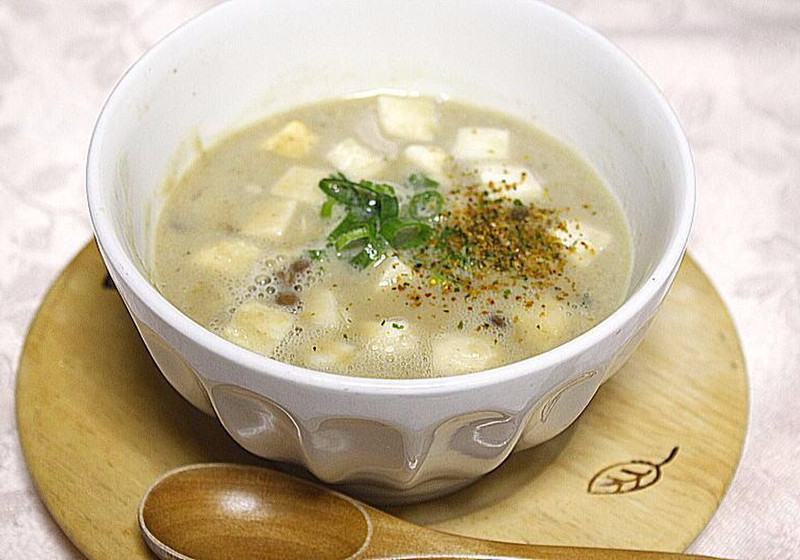 たっぷり豆の味噌スープ仕立て