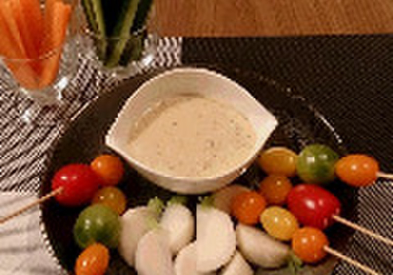 彩り野菜とバニャーカウダソース