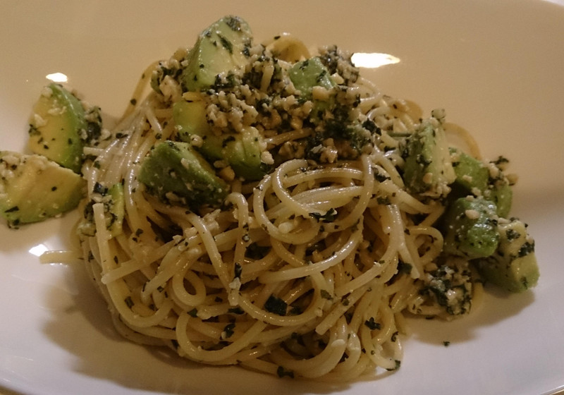 アボカドと大葉のジェノベーゼパスタ