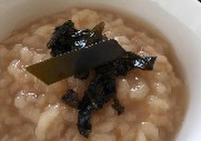 どくだみ茶とほうじ茶の茶茶がゆ
