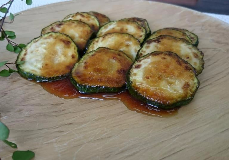 ステーキソース　（肉にも魚にも　野菜炒めにも！）