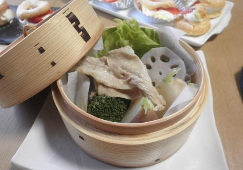 豚肉と野菜のミニ蒸籠蒸し