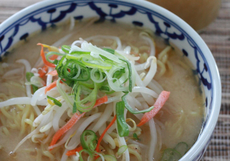 しょうがみりんのまろやか味噌ラーメン