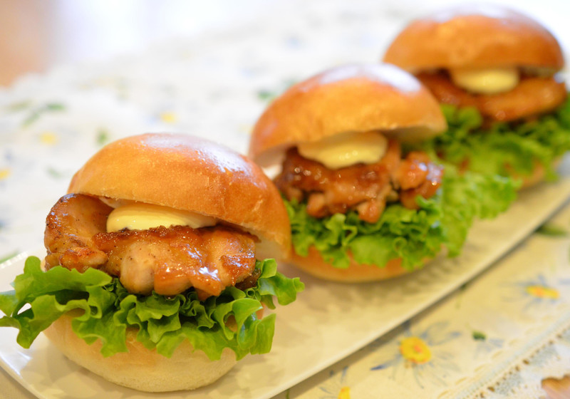 ママレード照焼きチキンバーガー