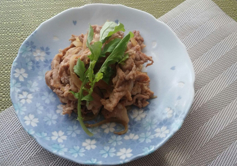 豚小間肉の生姜焼き