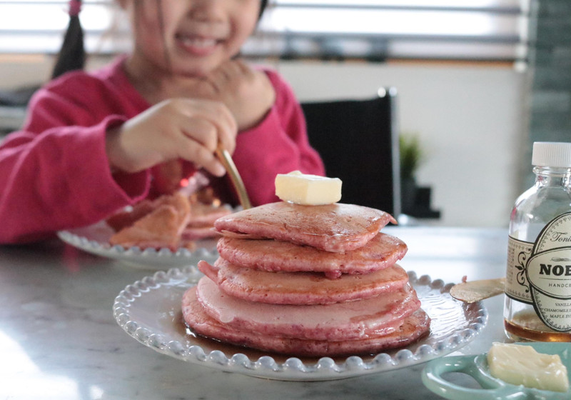 インスタ映え！フォトジェニックなピンクパンケーキ