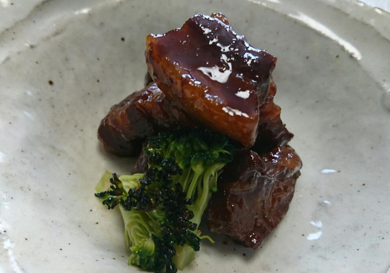 ハイライフポークばら肉のブラッドオレンジ煮