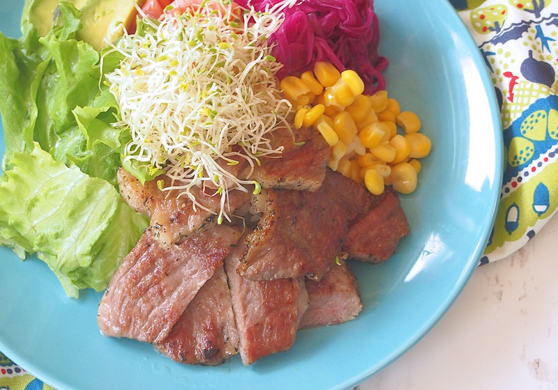 塩豚サラダ丼