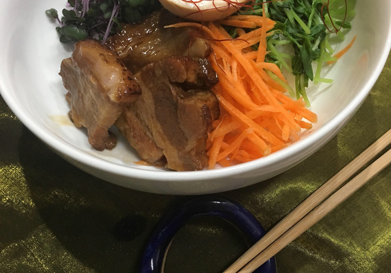 HyLife Pork Asia エスニック丼