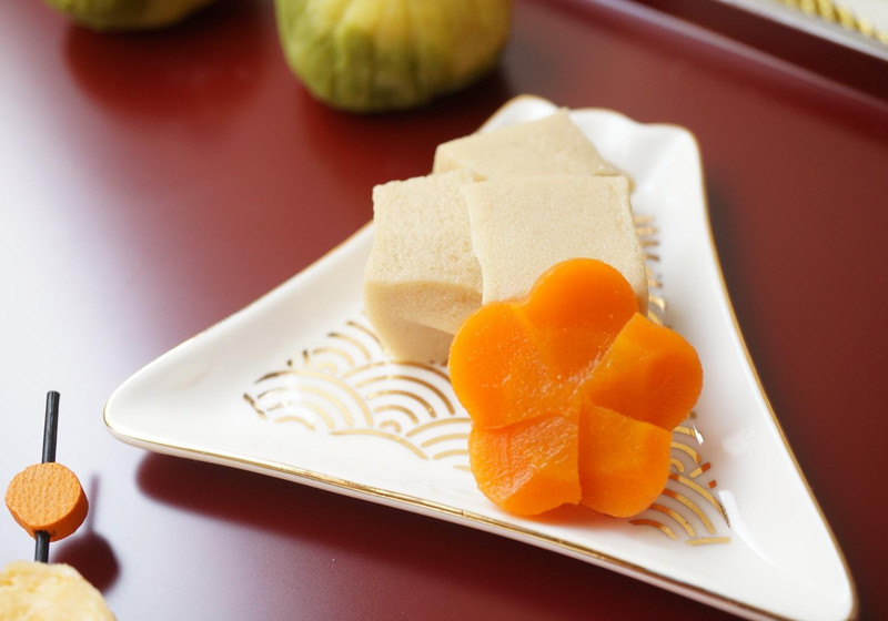 梅人参と高野豆腐の含め煮