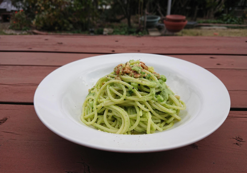 Pasta・かぶの葉のサルサヴェルデ