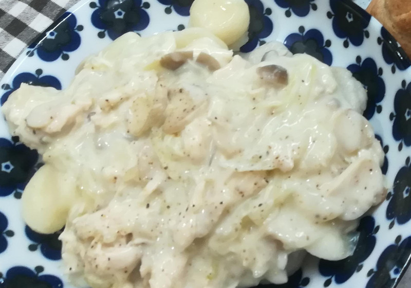 チキンソテー　キノコクリームソース