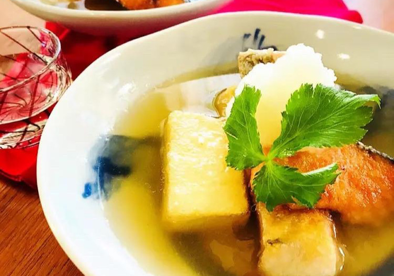 揚げ焼きで 楽チン！ シャケと豆腐の揚げ出し