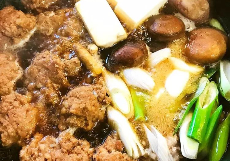 ミニハンバーグで すき焼き風 和な鍋