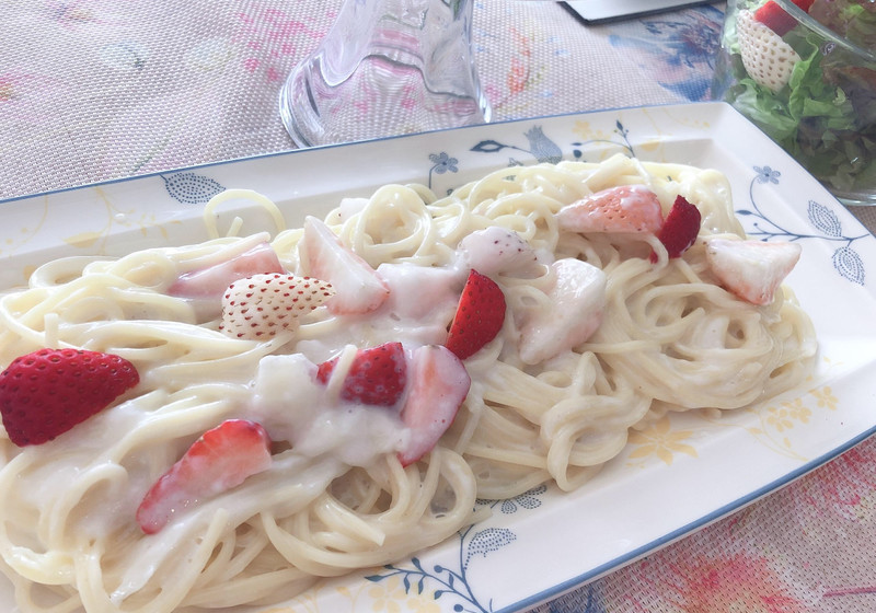 苺ミルクのスープパスタ（苺を味わい尽くす）