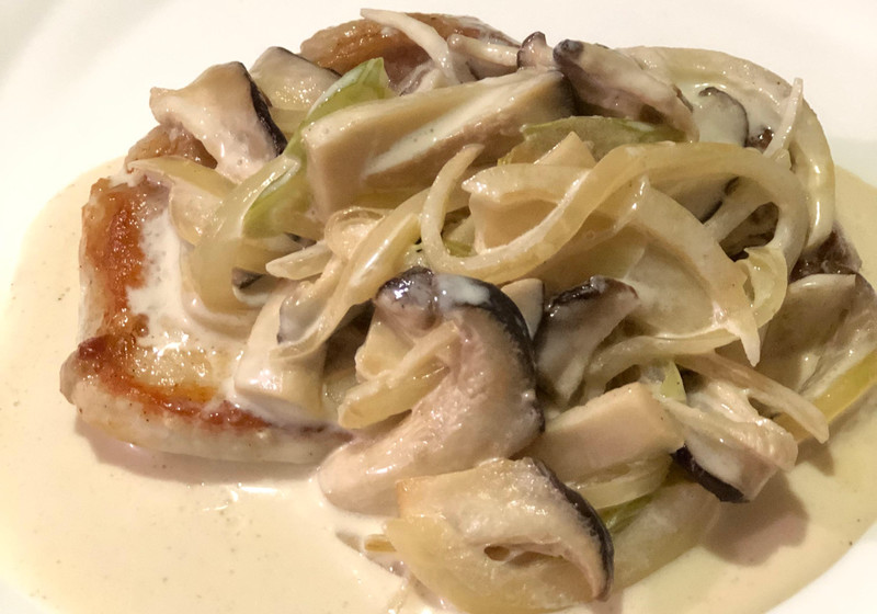 豚肉のソテー 木の子クリームソース