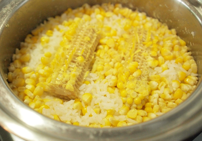 とうもろこしご飯