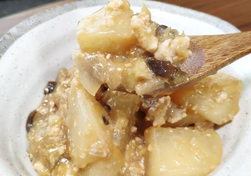 大根のそぼろ味噌煮