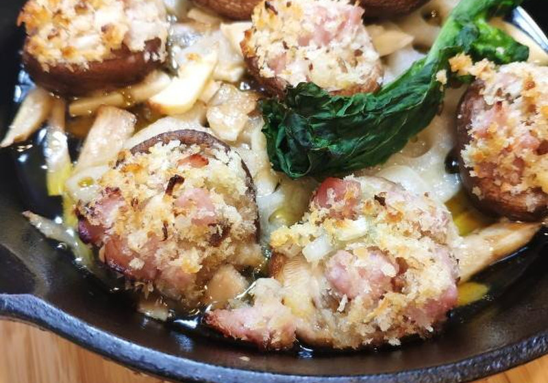 椎茸と生ハムのアヒージョ