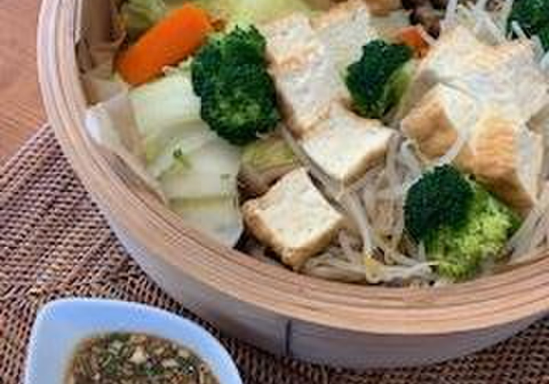 蒸し野菜と自家製タレ