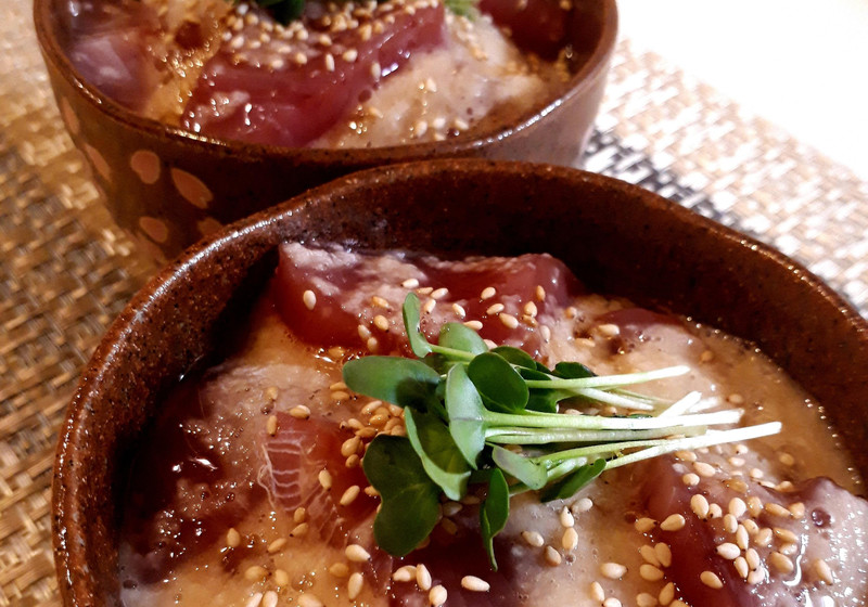 鮪と長いもののっけ丼