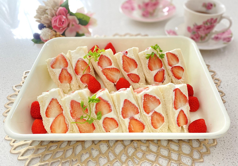 いちごサンド　