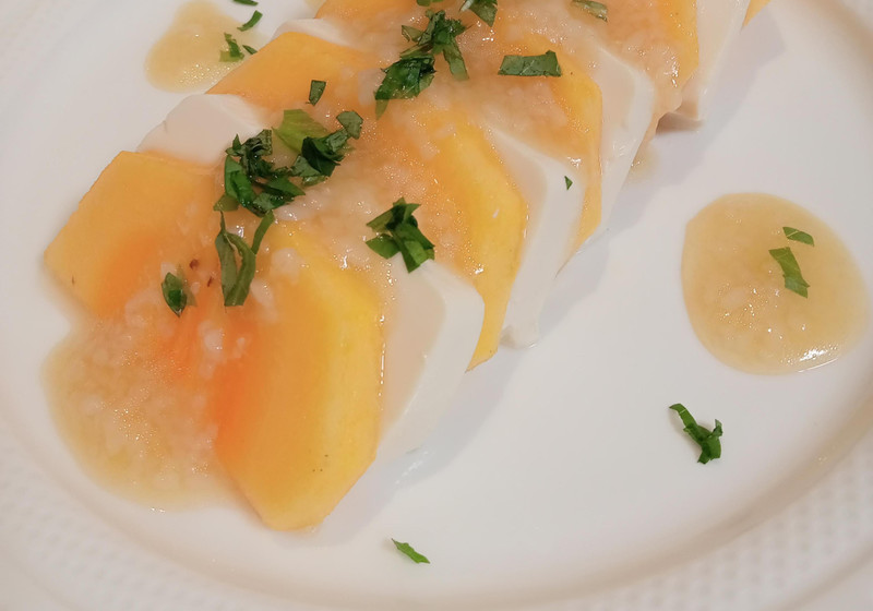 柿と豆腐のカプレーゼスタイル
