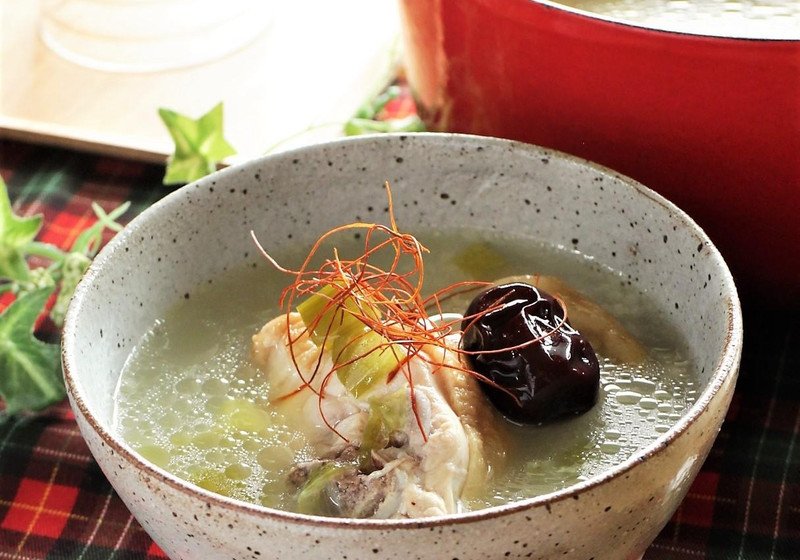 参鶏湯（サムゲタン）