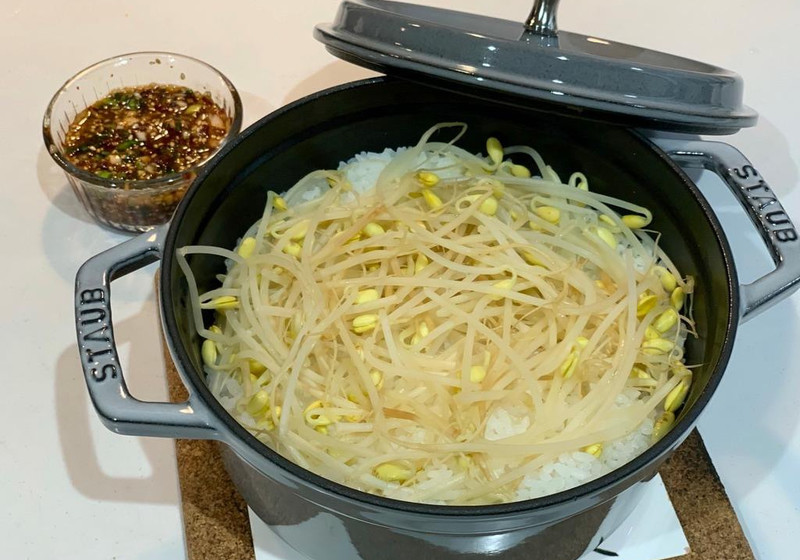 豆もやしご飯（콩나물밥 コンナムルパプ）