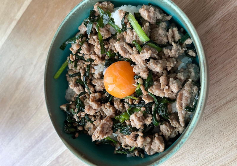 豚肉とニラの簡単スタミナ丼
