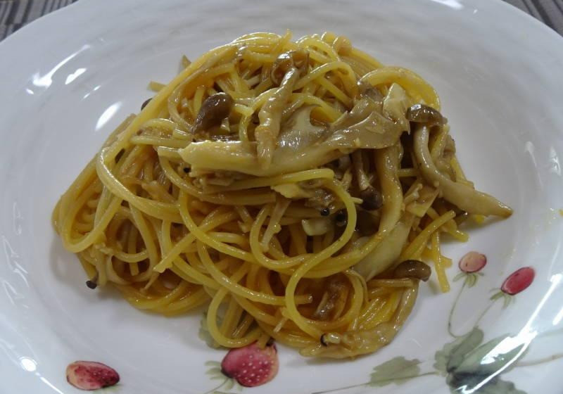 きのこのバター醤油パスタ～照り焼き液の応用～