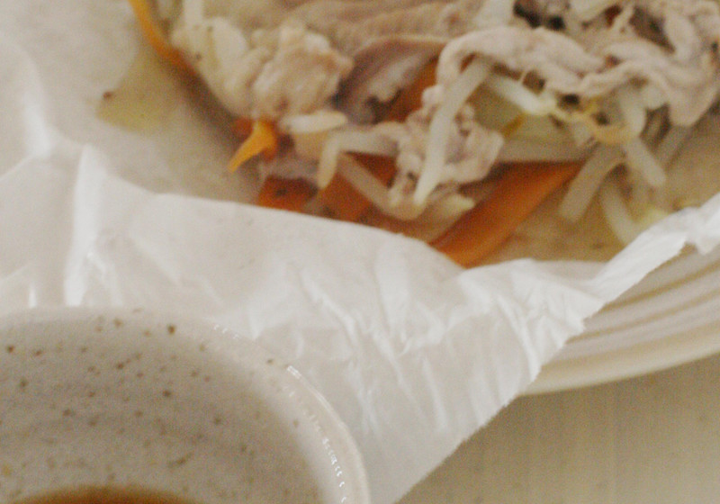豚肉とカット野菜の蒸し物
